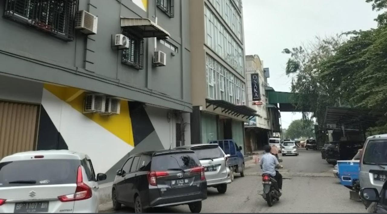 Osaka Hotel Batam Nagoya Bagian luar foto