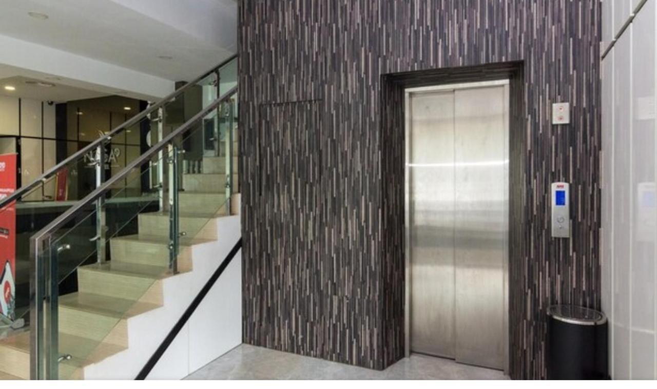 Osaka Hotel Batam Nagoya Bagian luar foto