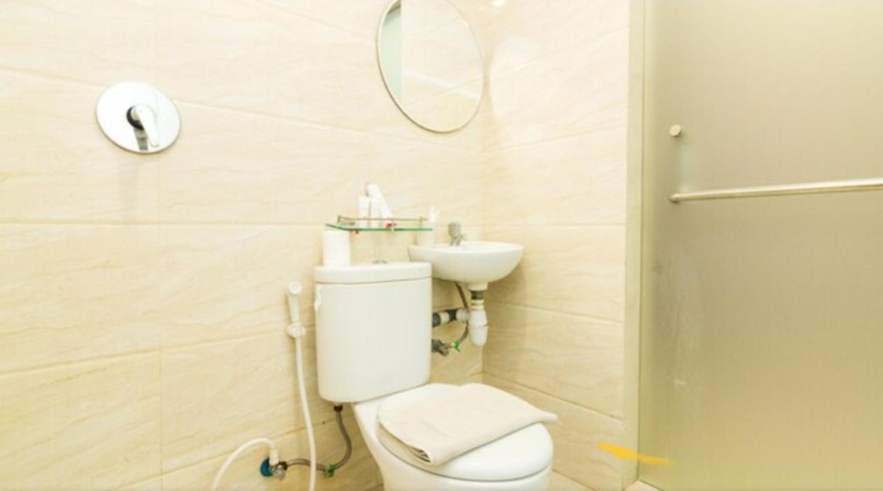 Osaka Hotel Batam Nagoya Bagian luar foto