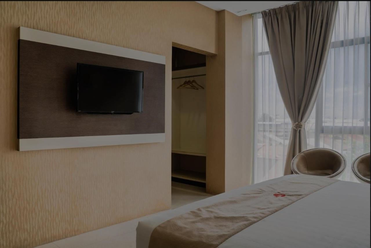 Osaka Hotel Batam Nagoya Bagian luar foto