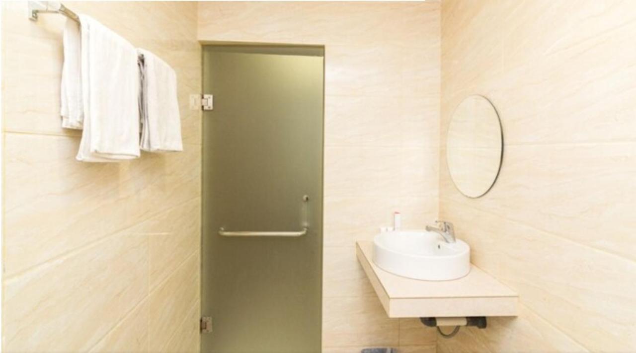 Osaka Hotel Batam Nagoya Bagian luar foto